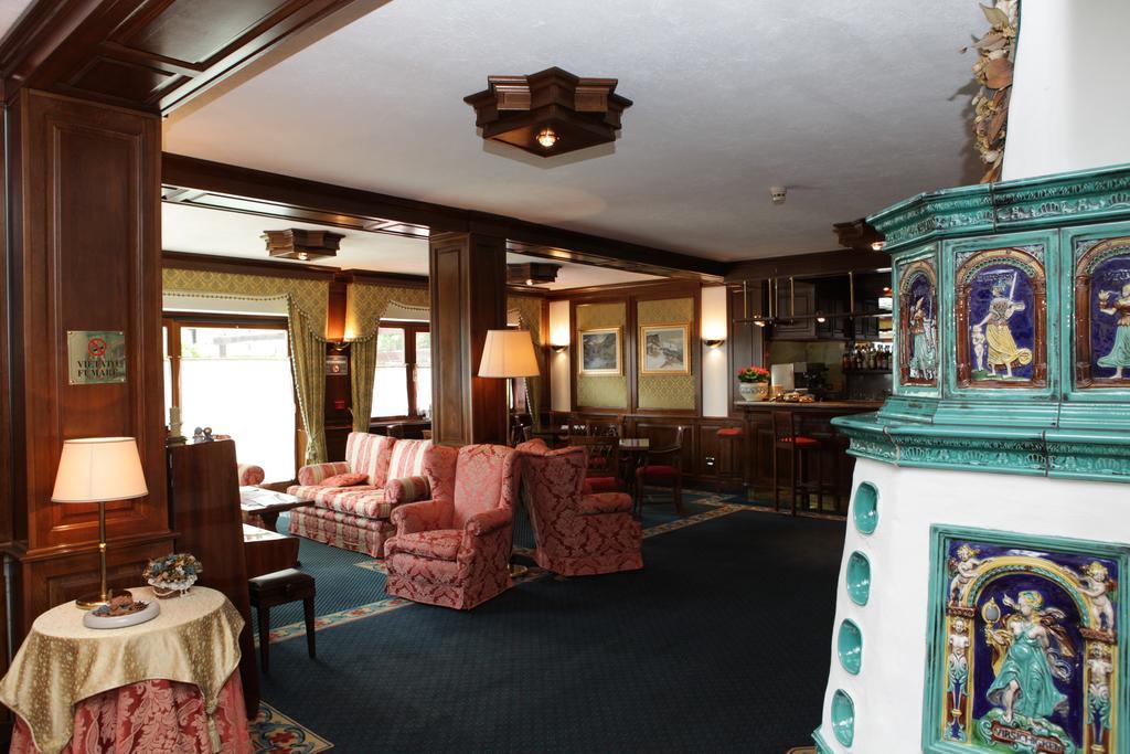 Hotel Petit Prince Антаньод Екстер'єр фото