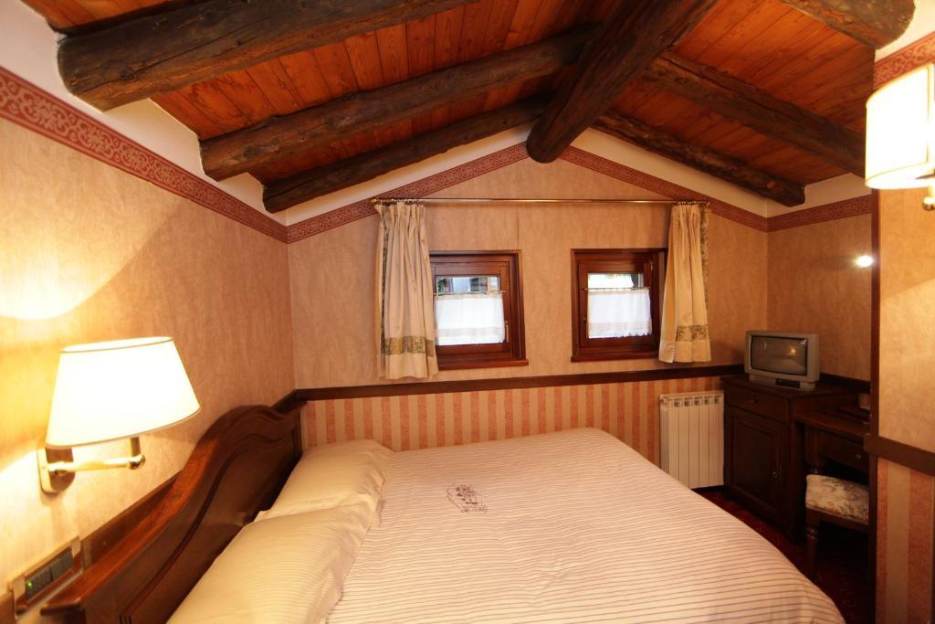Hotel Petit Prince Антаньод Номер фото